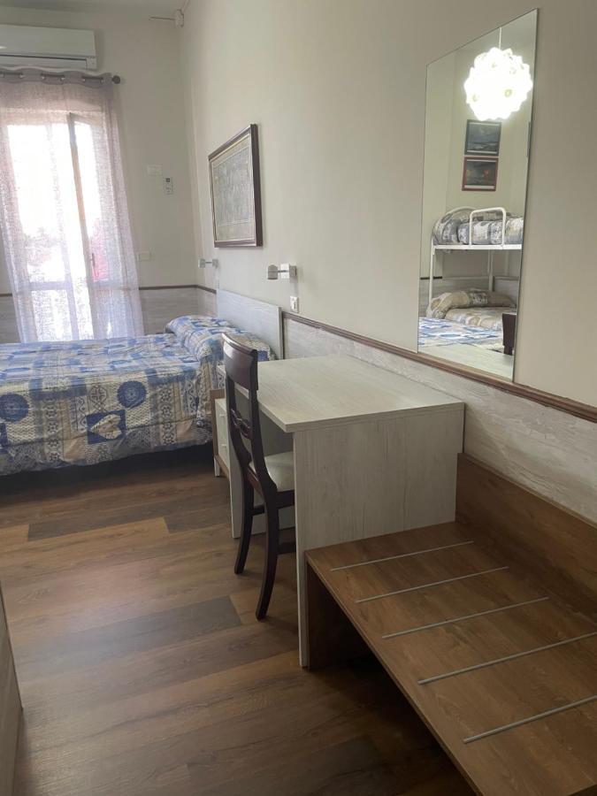 Hotel Cappuccetto Rosso Lusciano Luaran gambar